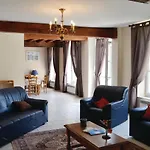 Three-bedroom In Σπίτι διακοπών