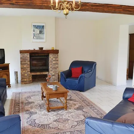 Three-bedroom In Feriehus