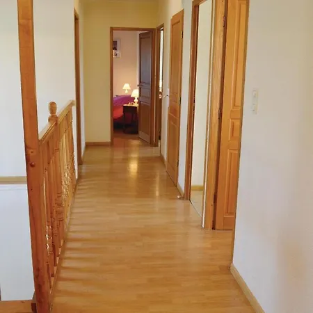 Three-bedroom In Chigny