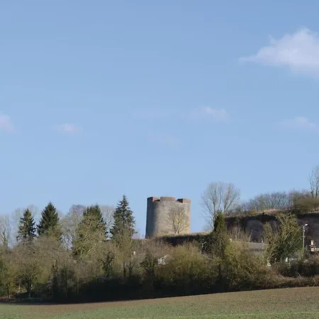 Holiday home Three-bedroom In