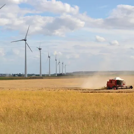 Three-bedroom In Chigny